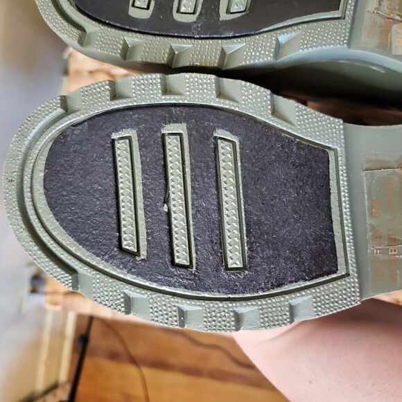 Camo Waterproof Rain Boots - Picture 11 of 15